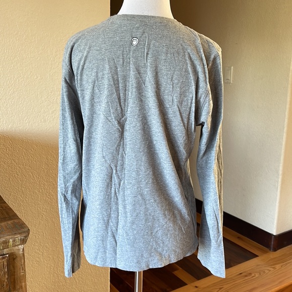 Life is good “Close-Knit Friend” size small grey long sleeve tee - Picture 4 of 6